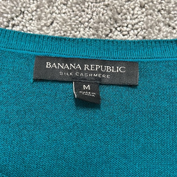 Banana Republic Silk cashmere sweater - Picture 2 of 3